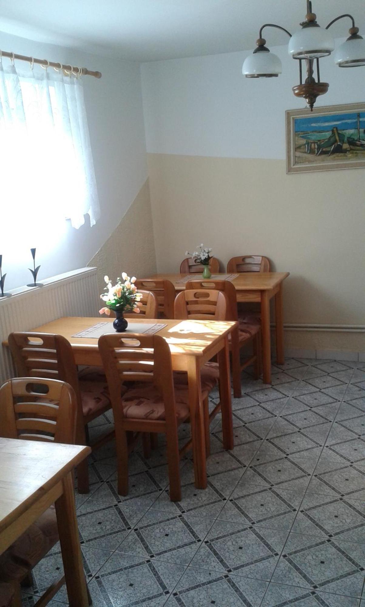 Apartamenty, Pokoje, Noclegi Pracownicze " Skarpa" Wilkasy Exterior photo